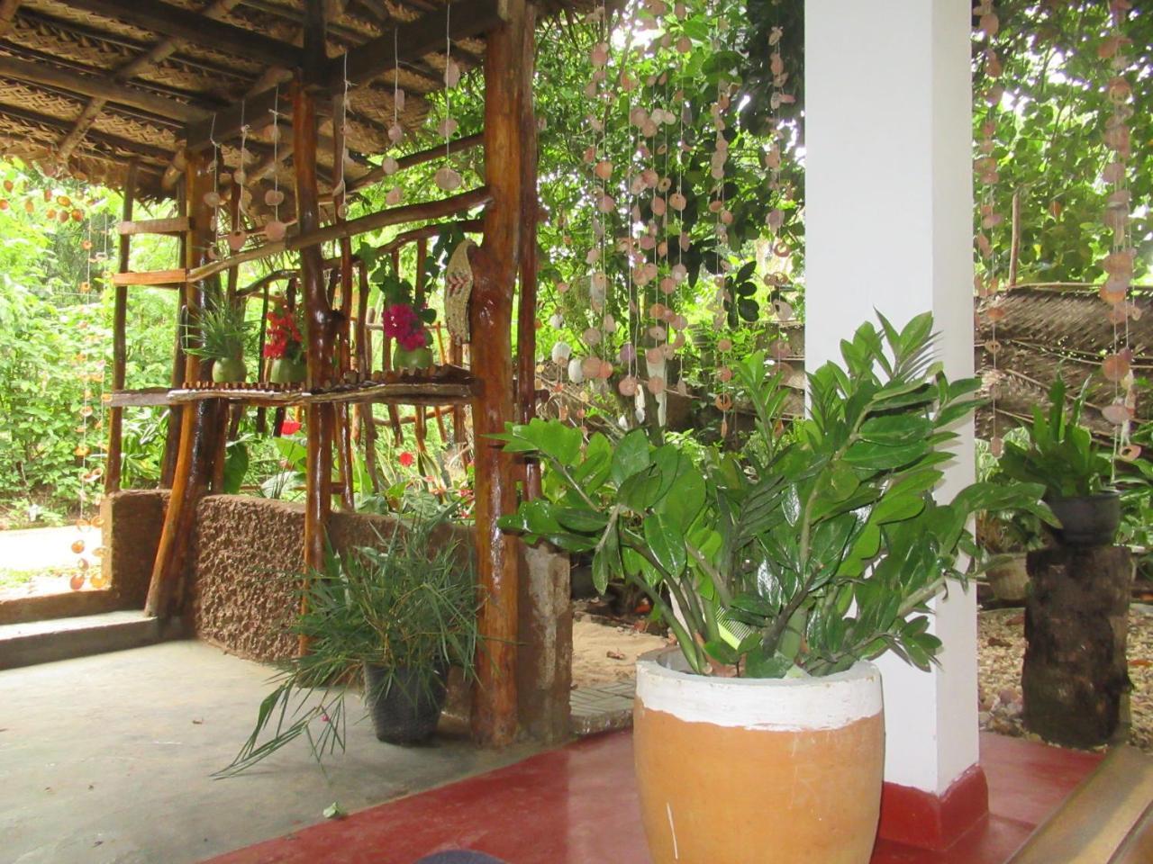 Timasha Home Stay Tangalle Buitenkant foto